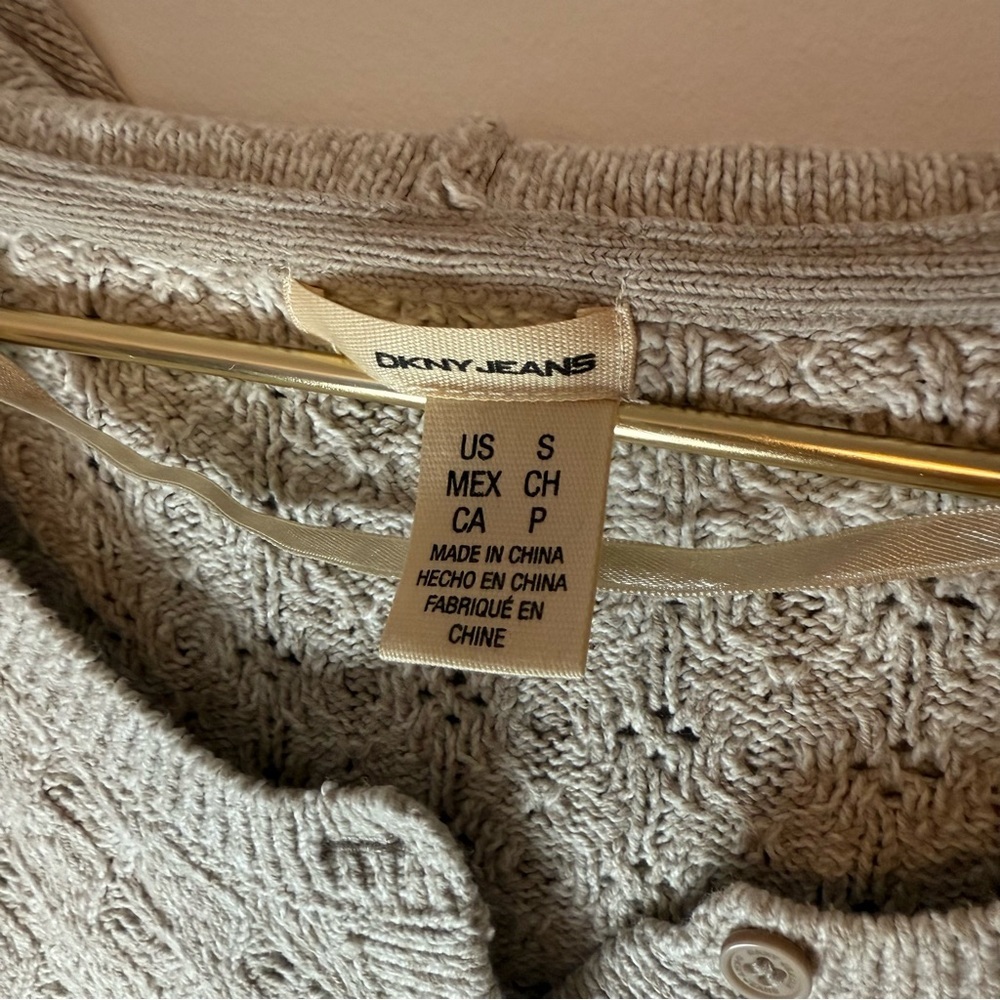 DKNY Jeans Trendy Beige Babydoll Knit Sweater Hoodie Size S - Picture 6 of 7